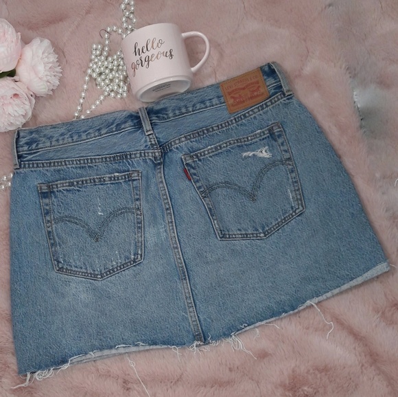 Levi's Dresses & Skirts - 💙Levi's Jean skirt